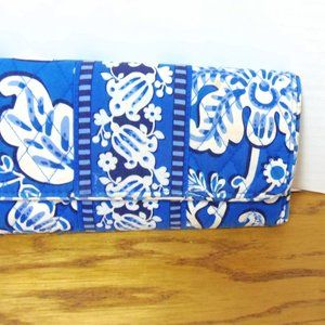 Vera Bradley  Fold Over Wallet " Blue  Lagoon "